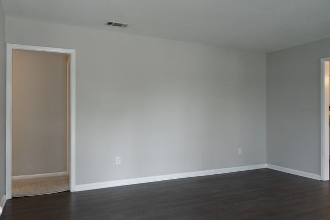 Photo - 3311 Hillis Rd