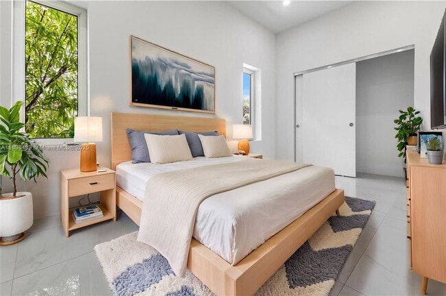 Photo - 3140 Carter St