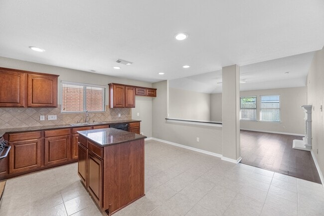 Photo - 21603 Gannet Peak Way