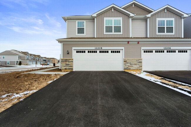 Building Photo - 12208 Dodwell St