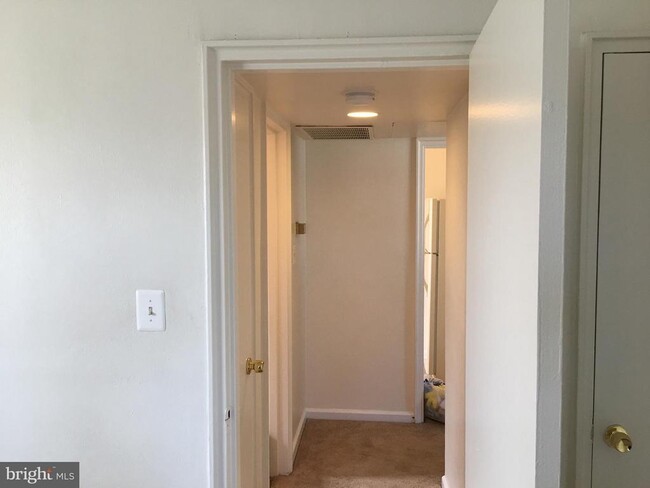 Photo - 3045 Patrick Henry Dr Unidad 301