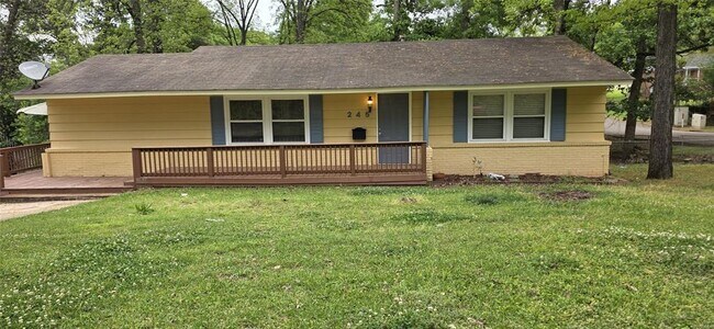 Photo - 245 Forest Hills Dr