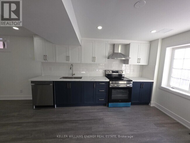 Photo - 131 Root Crescent