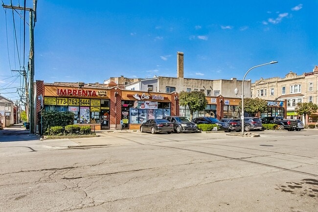 Photo - 3101 W Cermak Rd Unidad A-C