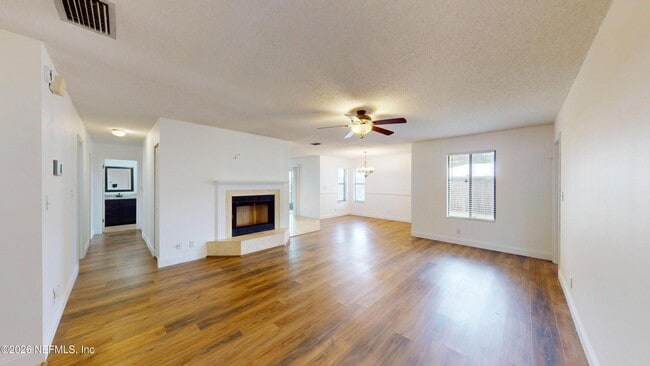 Photo - 111 Lobelia Rd