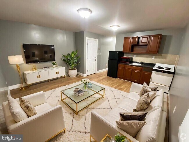 Building Photo - 1934 W Ontario St Unit 3RD FL Rental