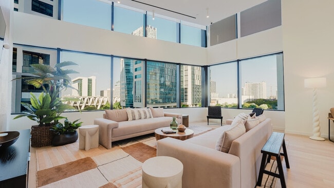 Photo - 36 NE 2nd St Unidad SI ID1464974P