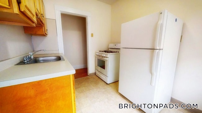 Building Photo - 135 Washington St