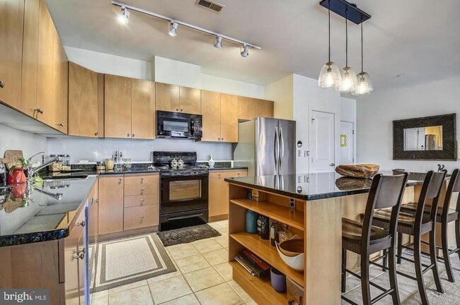 Photo - 2007 Clipper Park Rd Unit 326