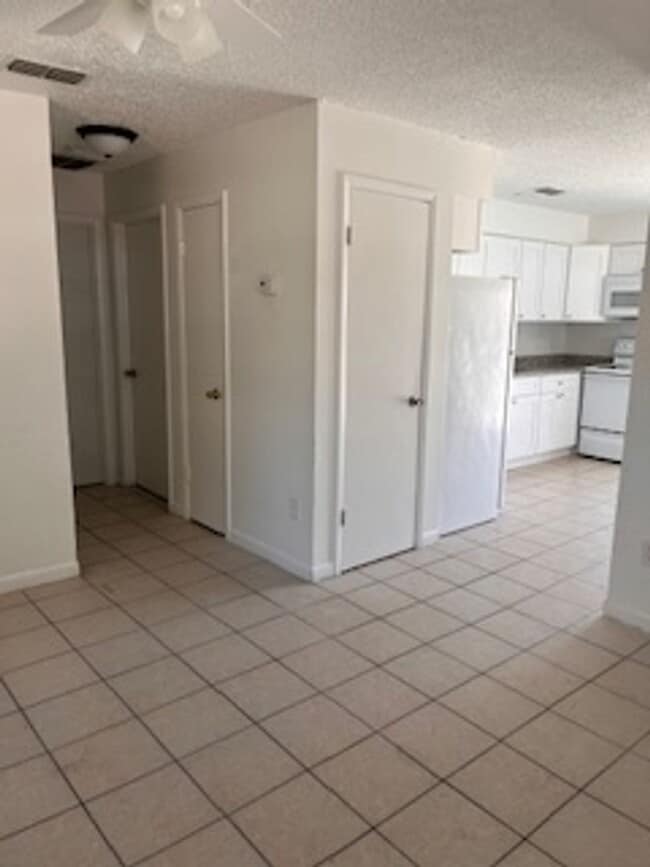 Photo - 1205 W Granfield Ave