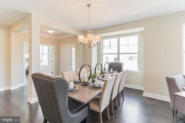 Photo - 275 Hillstone Cir