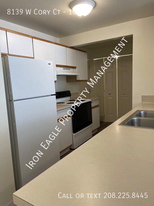 Photo - 8139 W Cory Ct Unidad 102