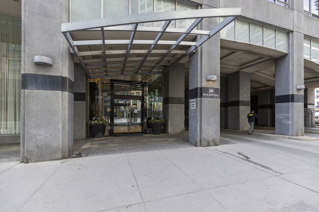 Photo - 20 Blue Jays Way