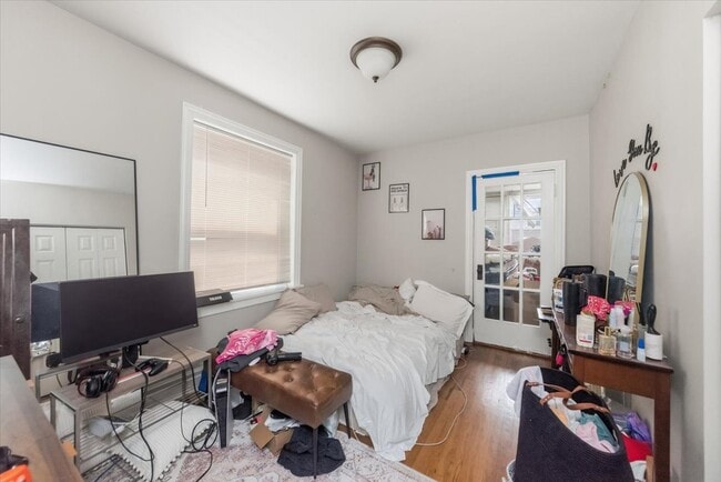 Photo - 3630 N Bosworth Ave Unidad 1
