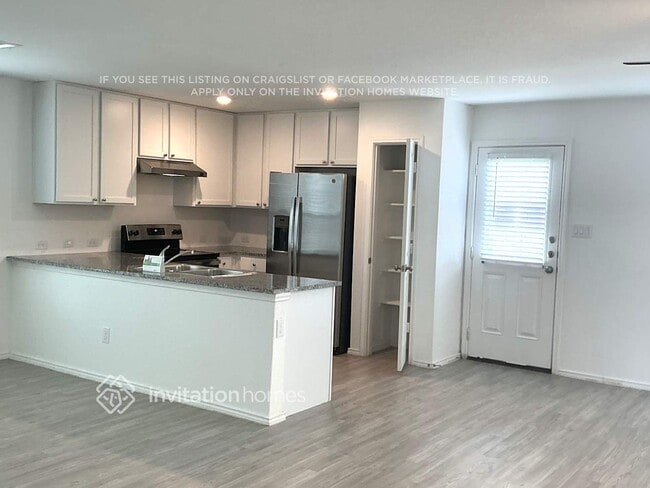 Photo - 165 Parish Ln