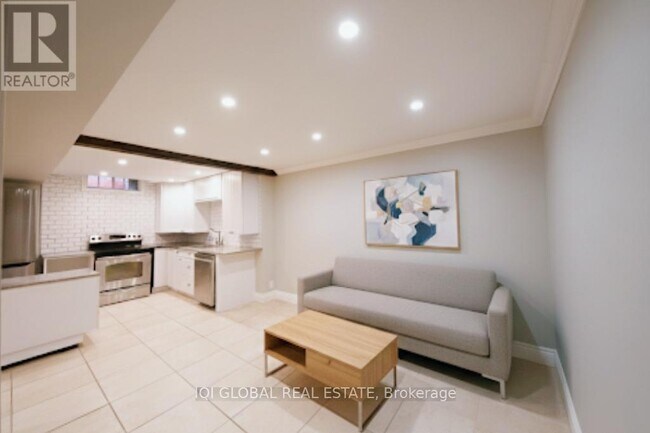 Photo - 189 River Oaks Blvd W