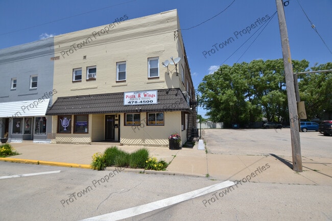 Building Photo - 120 E North St Unit B2 Rental