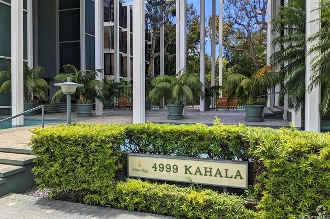 Building Photo - 4999 Kahala Ave Unit one bedroom with bath Rental