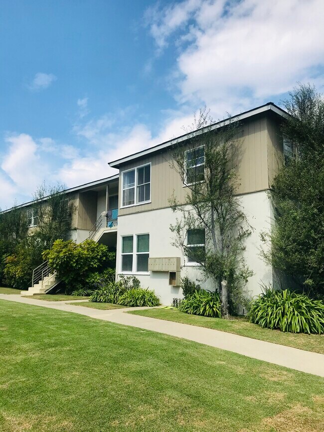 Photo - 4055 Wade St Unit #