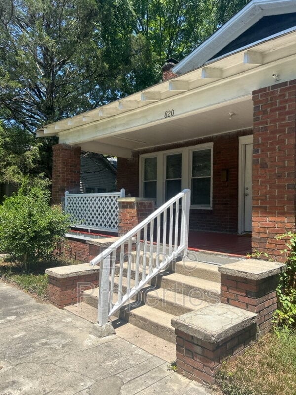 Building Photo - 820 W Garner Rd Rental