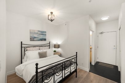 Building Photo - 1975 McCallum Rd