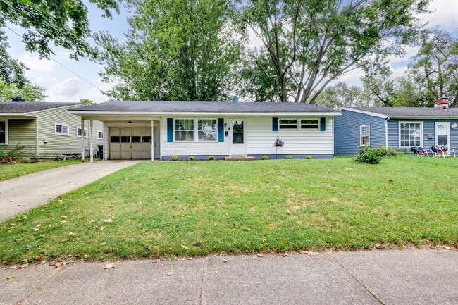 Building Photo - 1321 Browne Ln