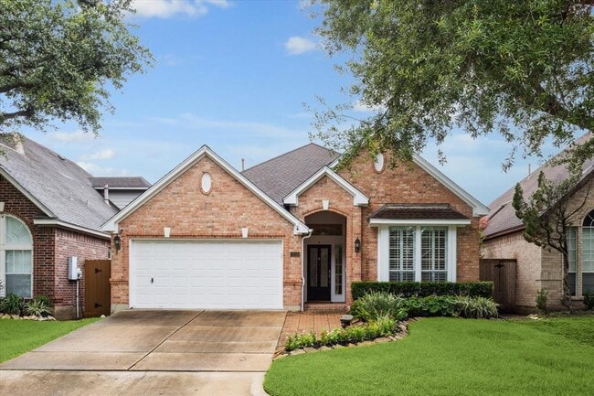 Photo - 1215 Campton Ct House