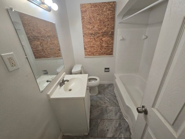 Photo - 10860 Duprey St