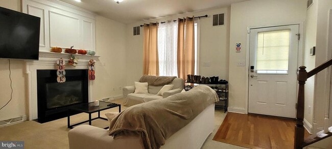 Photo - 74 Redstone Ct