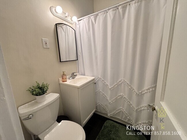 Photo - 1481 Beacon St Unit 7R