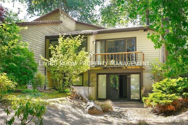 Building Photo - 7566 SW Cresmoor Dr Rental