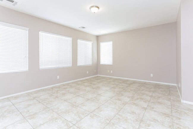 Photo - 944 Lucky Bamboo Dr