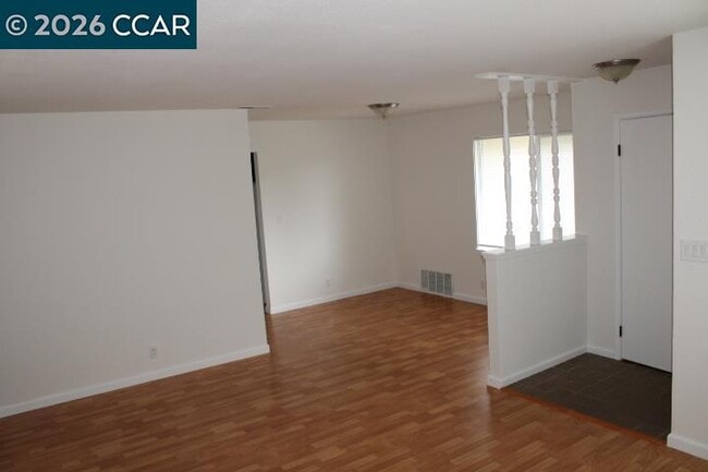 Photo - 2152 Blue Jay Cir