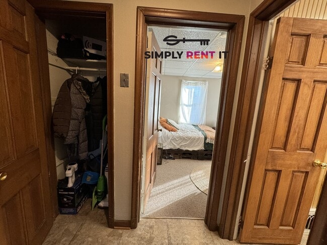 Photo - 4 Bedroom On Campus with Free Parking Aug ...