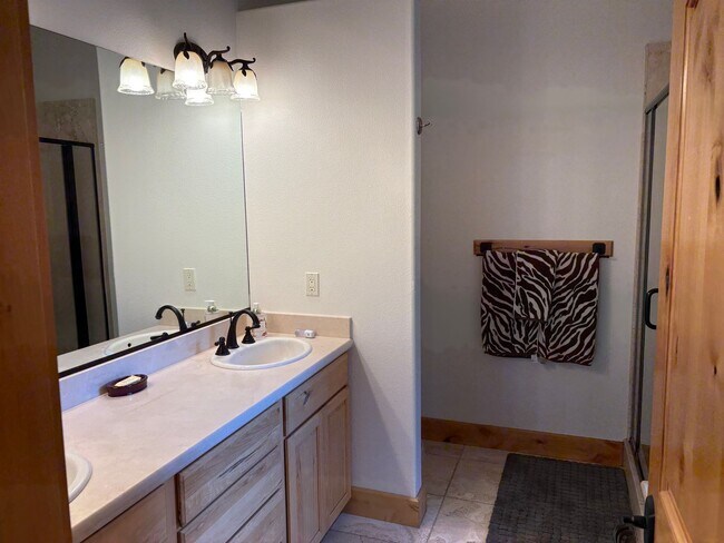 Photo - Large furnished mountain home