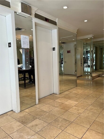 Photo - 10747 Wilshire Blvd Unidad 505