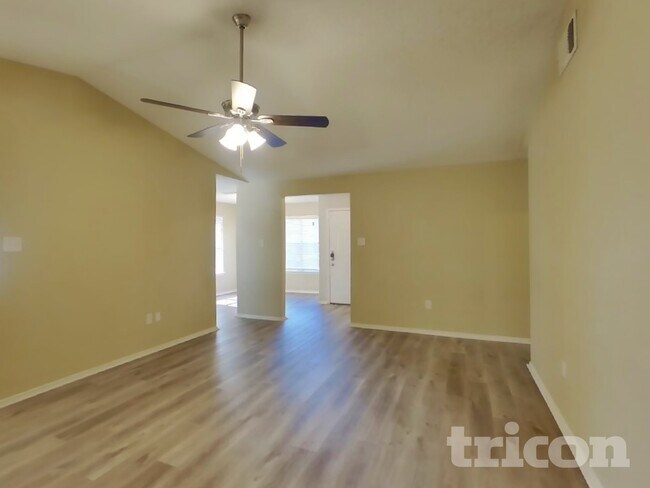 Photo - 1015 Cedar Run Dr