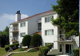 Chatterton Farms Apartments - Chatterton Farms Apartments