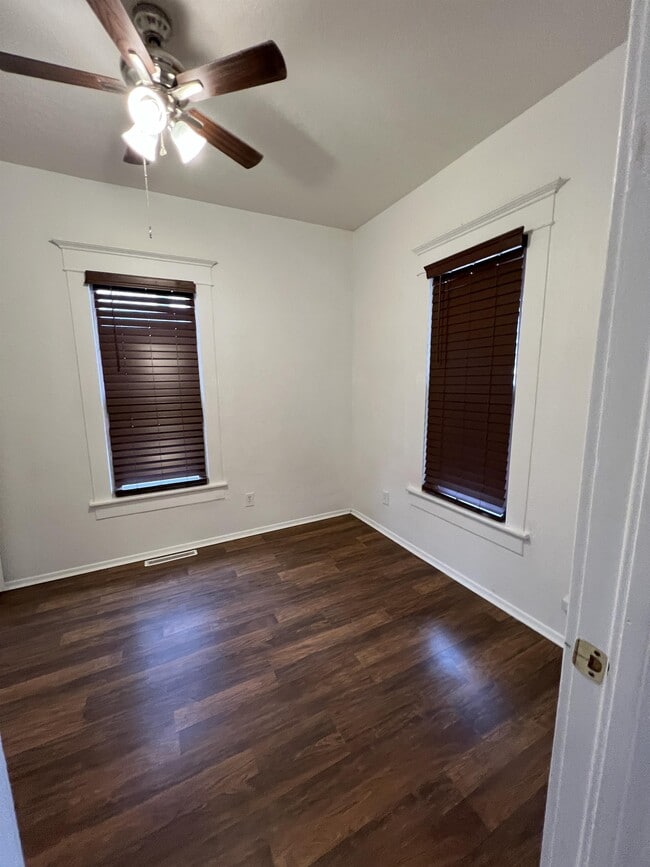 Photo - 820 N Custer St