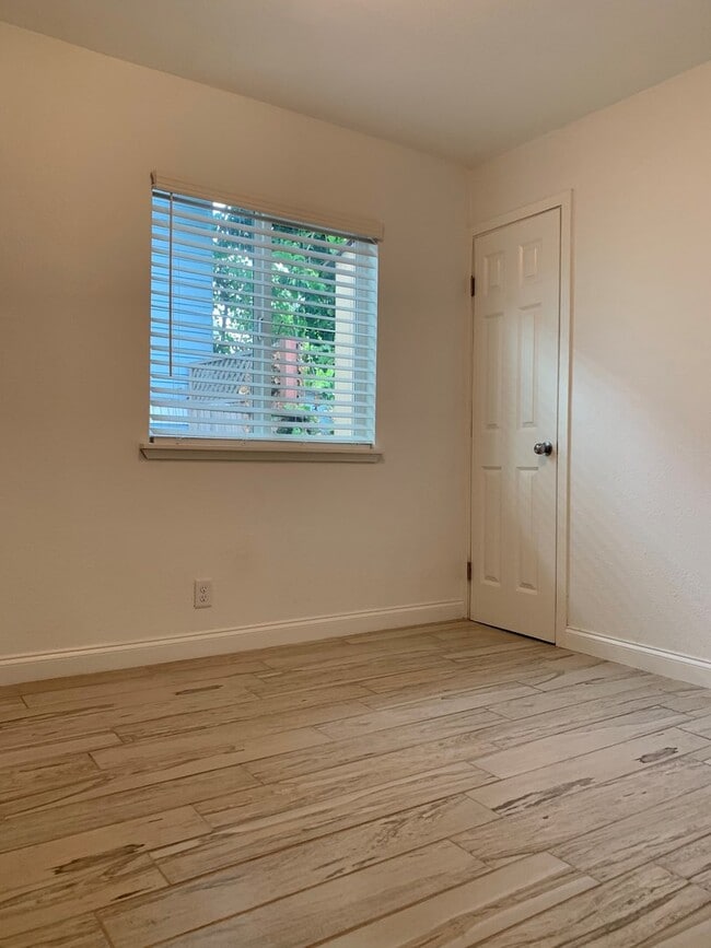 Photo - Park (301) Unit B