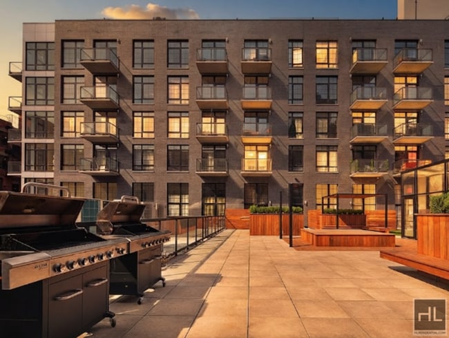 Photo - Spacious 2 Bedroom, 2 Bathroom with Private Balcony at The Crescendo Unidad 3F