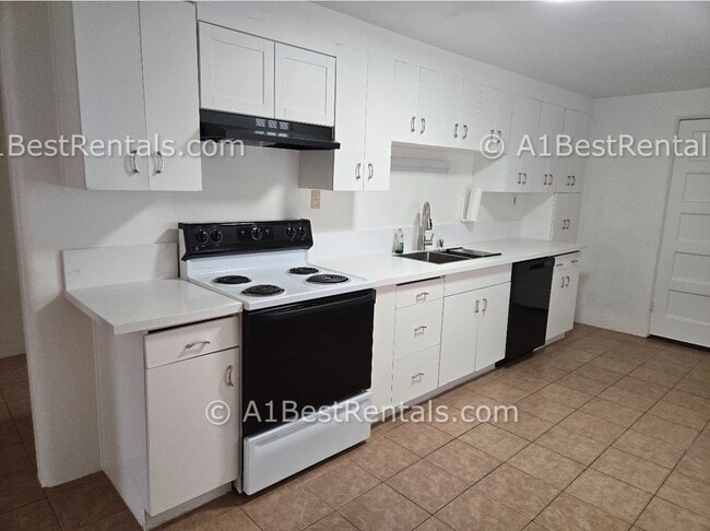 Photo - 5017 Parker Rd