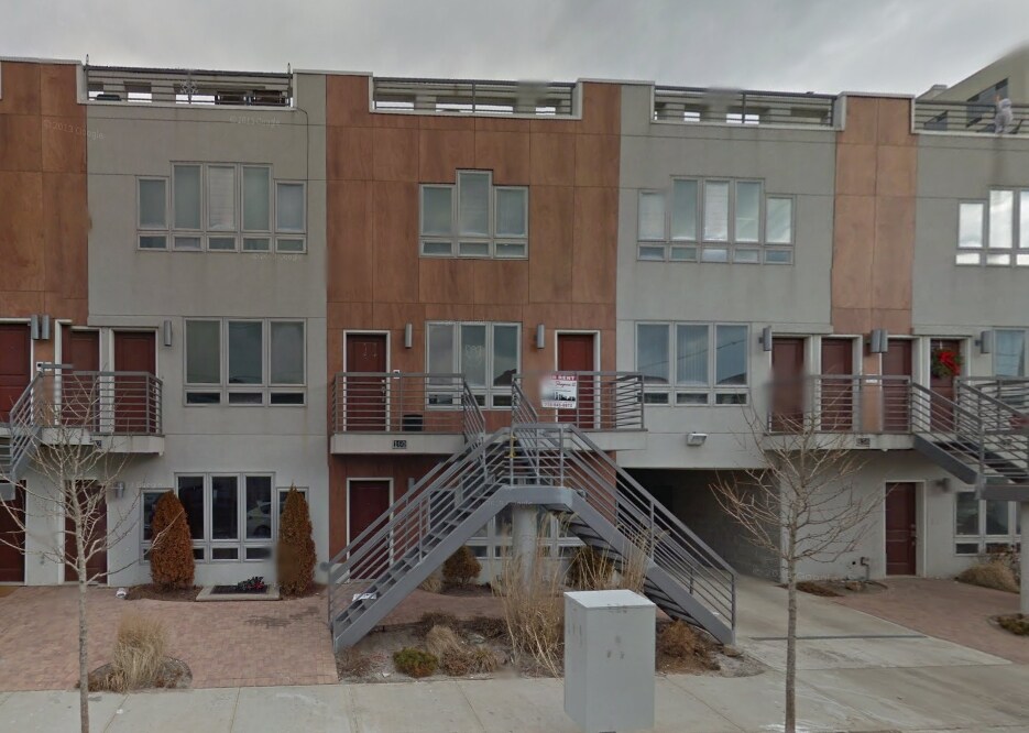 Photo - 160 Beach 97th St Apartments