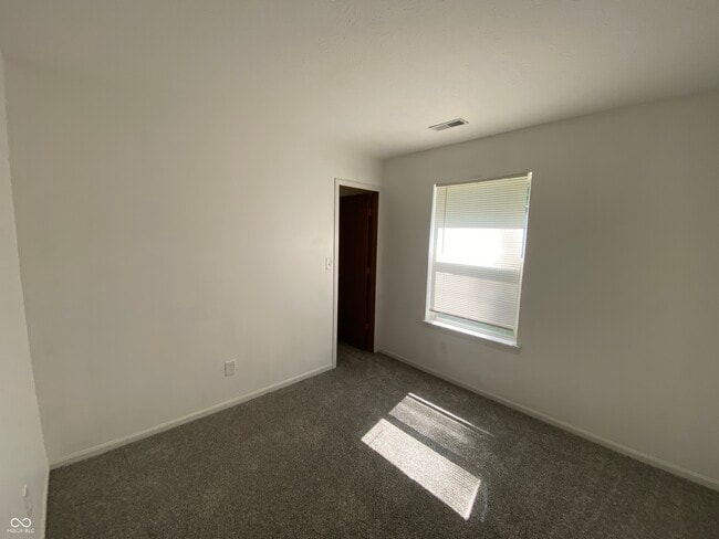 Photo - 450 Ashby Dr