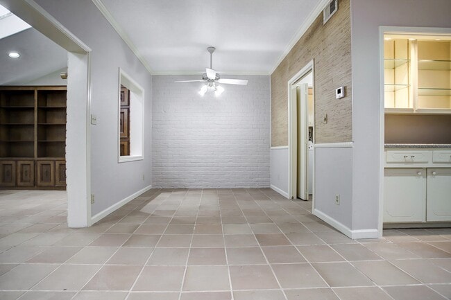 Photo - 1412 Walnut Bend Ln Unit 19