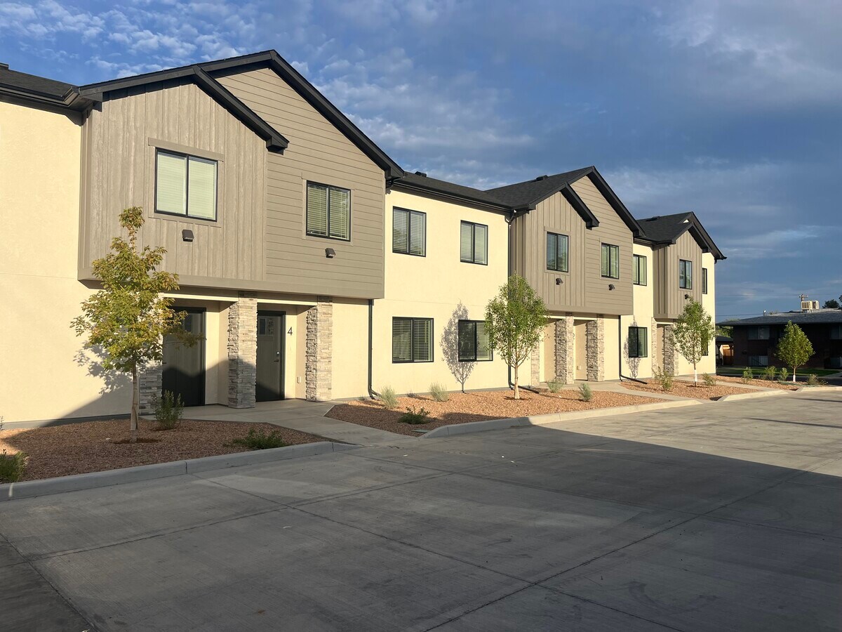 Photo - 1320 Elm Ave Townhome
