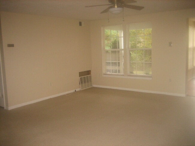 Photo - Beautiful 2 bedroom 2 bathroom First Floor Condo in Bel Air