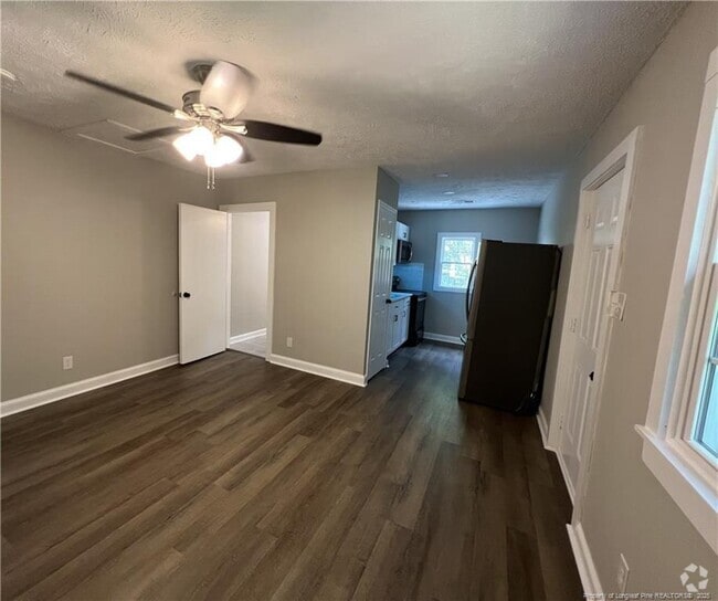Building Photo - 807 Branson St Rental