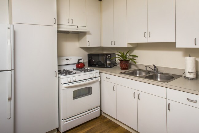 Tropicana Student Housing