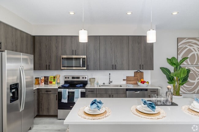 Photo - Azalea Park Apartments